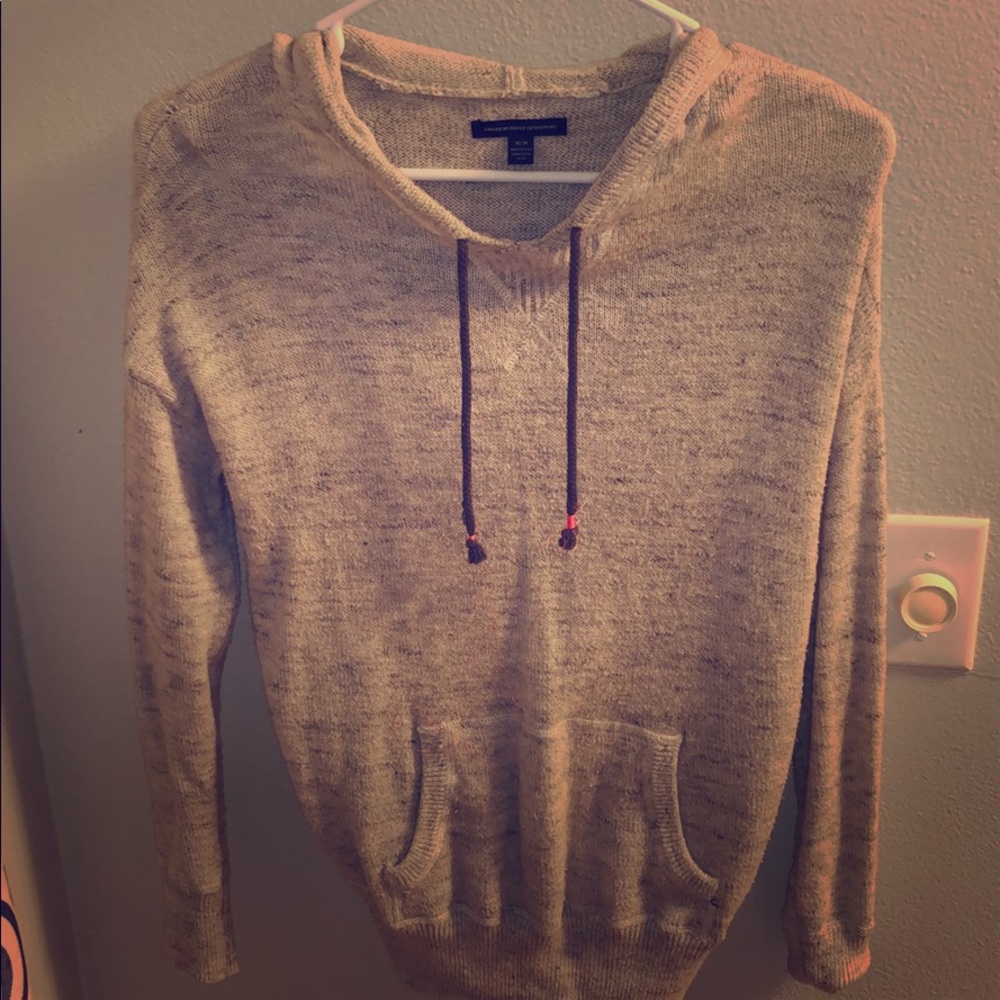 American eagle hooded sweater